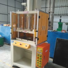  東莞市長(zhǎng)安銀上豐五金制品廠 主營(yíng) 電子產(chǎn)品外殼 鋅鋁壓